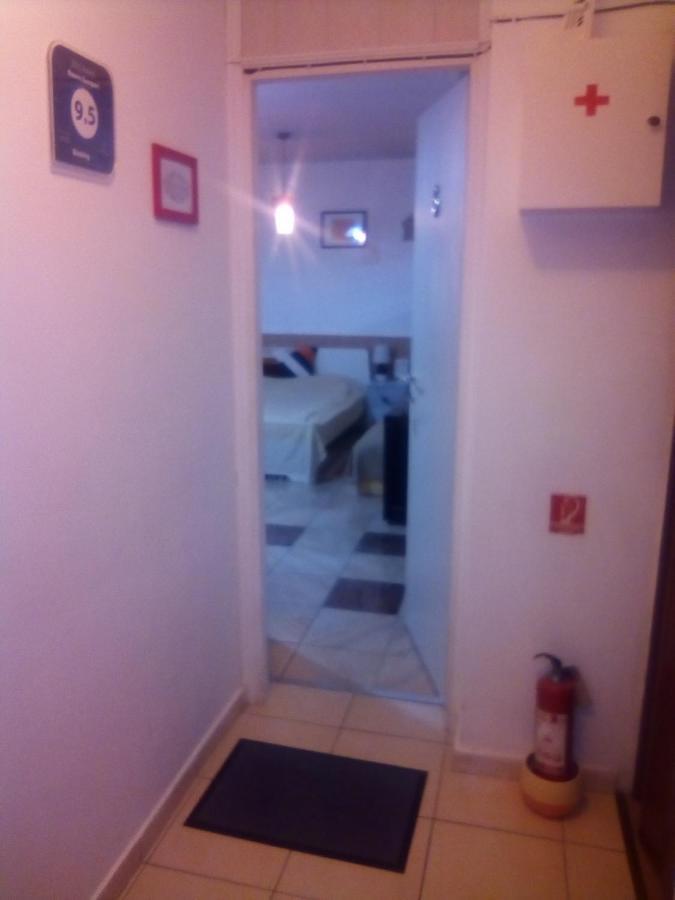 Rooms Aeroport Velika Gorica Extérieur photo